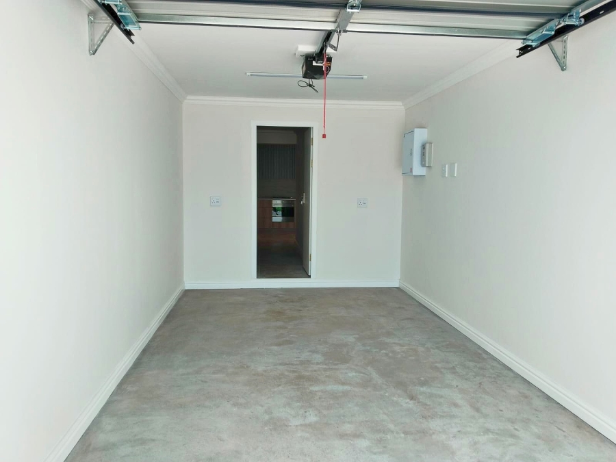 To Let 2 Bedroom Property for Rent in Kommetjie Western Cape
